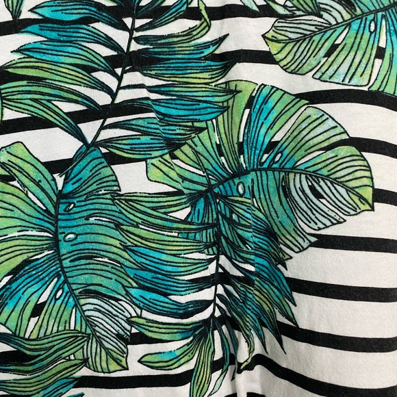 CHICO'S TEE SIZE 3 - Picture 2 of 2